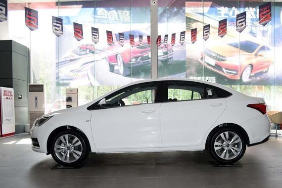 职场新人拿着7、8万不知道买啥车？