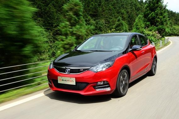 10万左右的小钢炮？试驾长安逸动XT RS