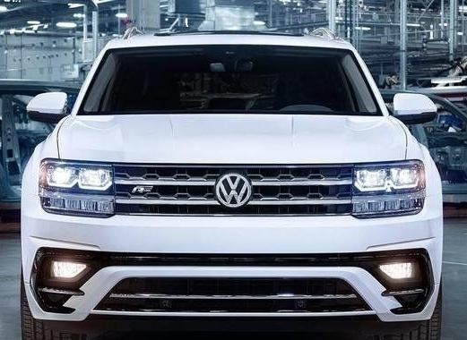 途昂孪生车型，7座标配车长5米售价却比途昂低4万，