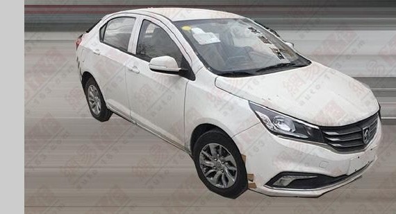 或搭AMT变速箱 宝骏310L路试谍照曝光