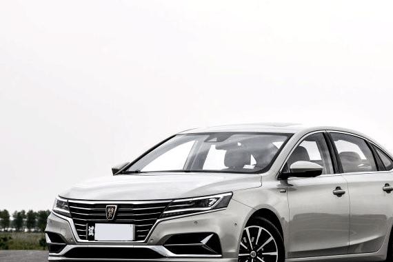 最大续驶里程705km，开它比帕萨特有面子，国产骄傲