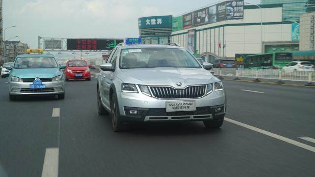 SUV的空间，轿车的操控，带着“大众”光环的旅行车