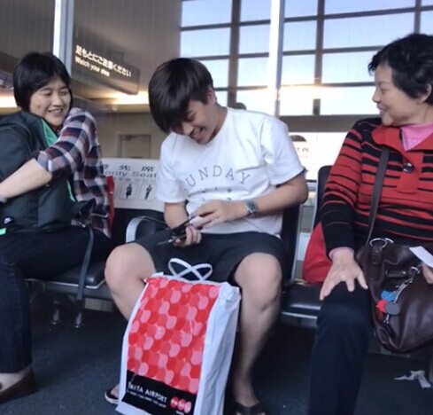 55开被易烊千玺夺爱?电竞吴彦祖只关心零花钱