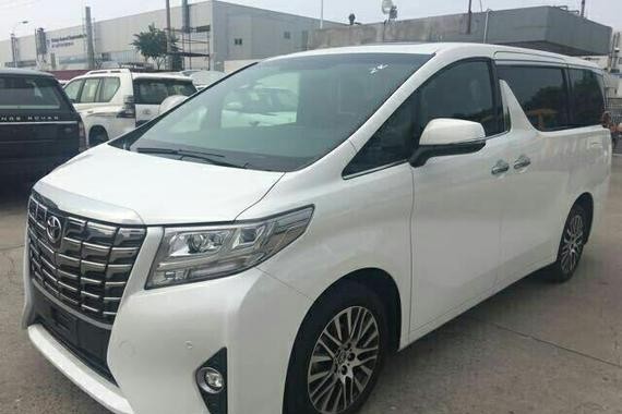 2018款丰田埃尔法 中规商务现车优惠促销