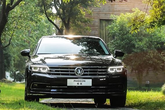 凭什么放弃奔驰宝马！大众这款新车能告诉你答案吗？