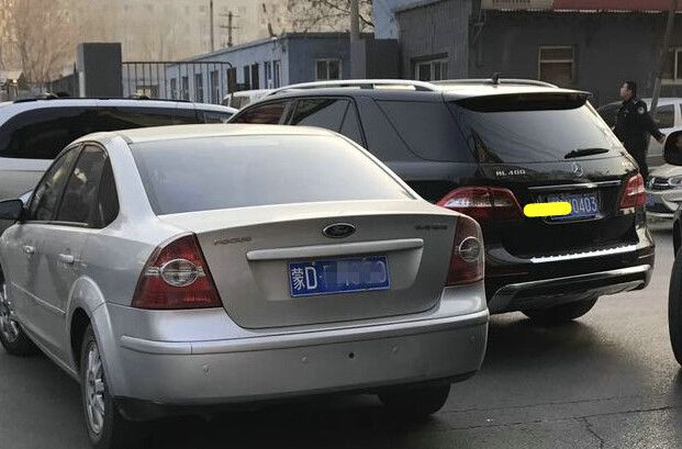 把吴京的车撞了不用赔钱还能合影，这种好事哪找去 - 4