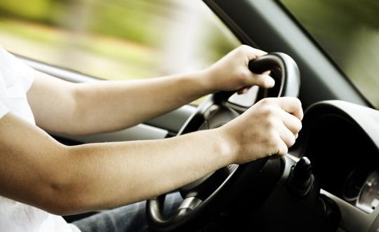 细思极恐的问题 如果自动挡车行驶中换挡会发