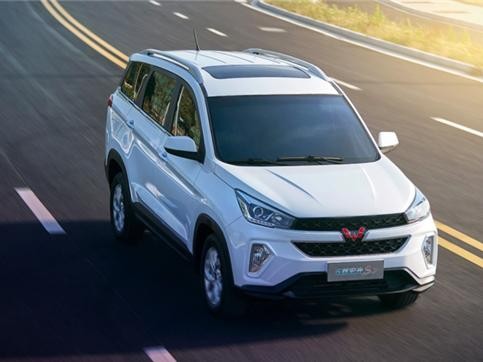 卖的最好的MPV转战SUV领域，五菱宏光又来搞事情