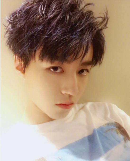 什么情况?王俊凯一张照片,居然迎来了18万的评