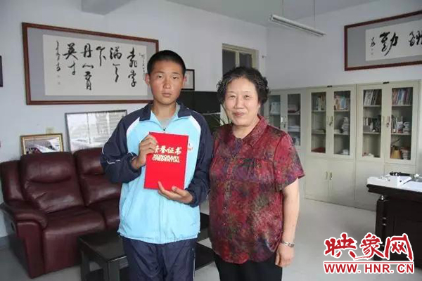 商丘外国语中学刘世康被河南省航空实验班