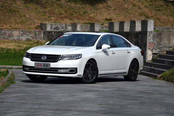 捍卫中国轿车的荣耀，拿这台国产车比大众迈腾