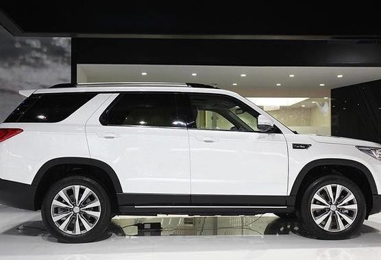 这车上市当天豪卖4400辆, 4个月后销量缩水近4倍