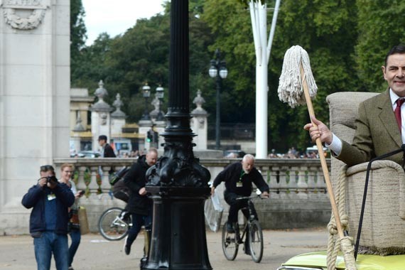 为无人驾驶做准备，福特打算扔掉方向盘和踏板