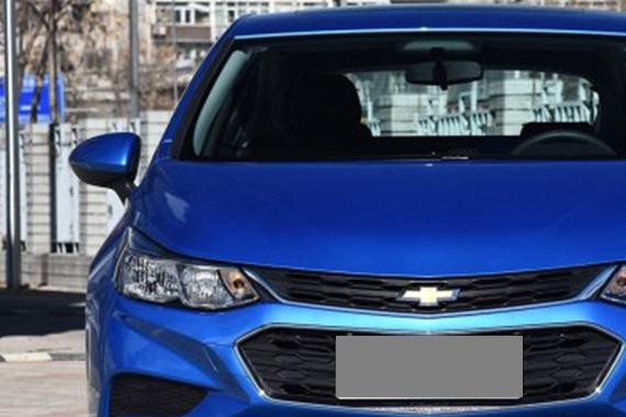 这3款10万级车长得帅还优惠大！只是空间……