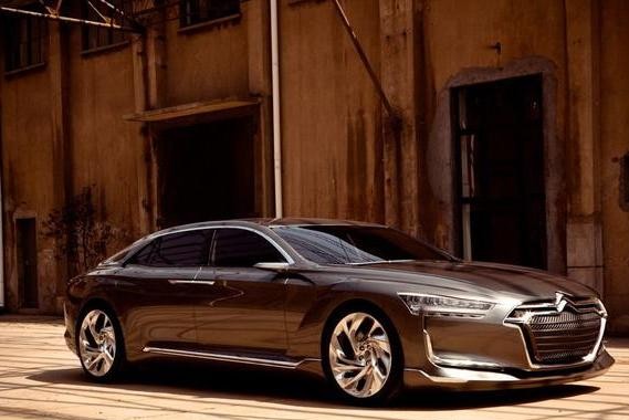 越堵车越省油，混动车型将成主流，雅阁凯美瑞谁更强