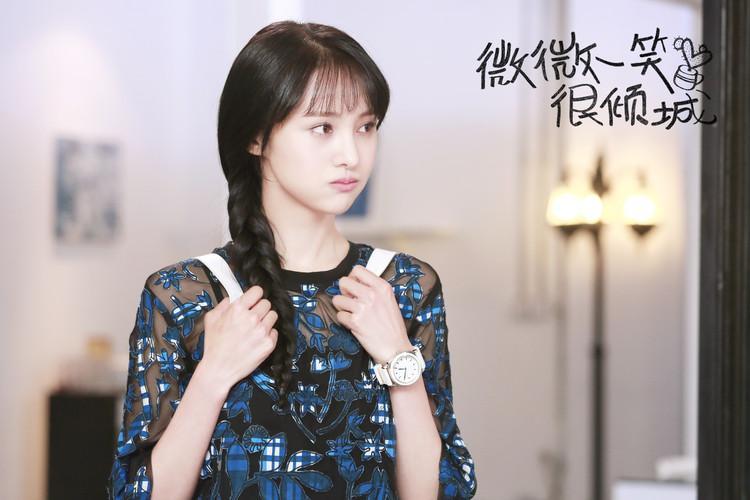 《悲伤逆流成河》郑爽饰演大姐大，终于做回了她自己