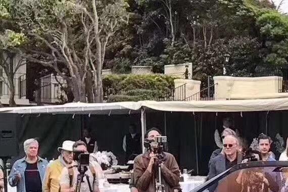 全新宝马Z4真车亮相 与丰田共享平台外观变化大