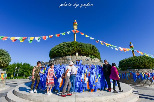在锡林郭勒，感受蒙古族最神圣的祭敖包活动