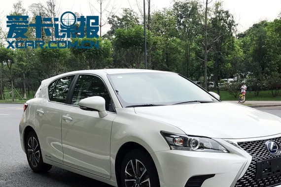 成都车展探馆：雷克萨斯新款CT抢先看