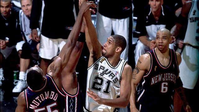 邓肯6次总决赛场均数据对比,03年场均24分17