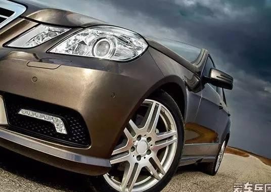 保险杠都用塑料材质，到底是在害车主还是帮车主？