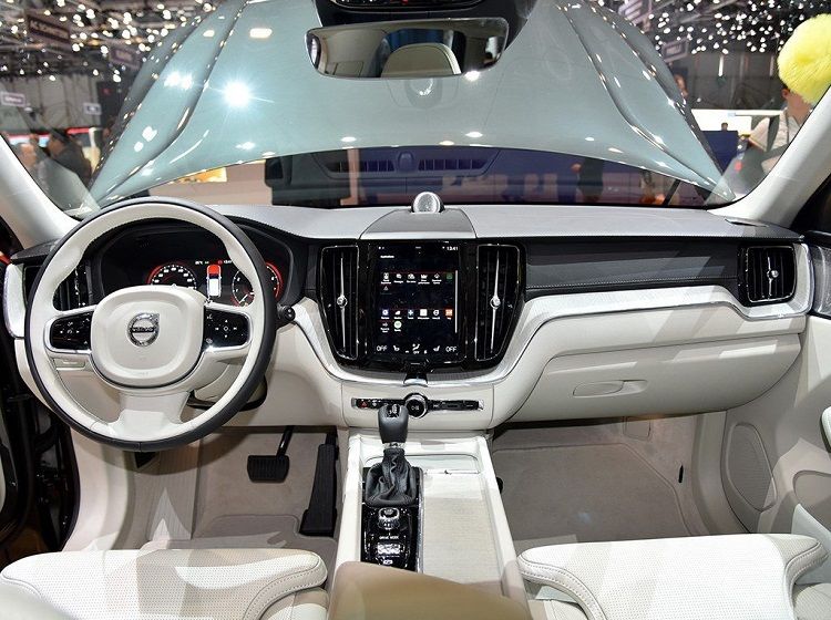 沃尔沃XC60颜值上线 成都车展值得关注的高颜值SUV