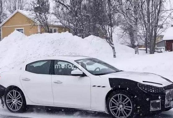 虽说买不起豪车，但车展上的豪车怎能够错过欣赏呢？