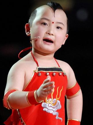 童星真可怜，为拍戏3天不睡觉，因为休息不好9岁早逝