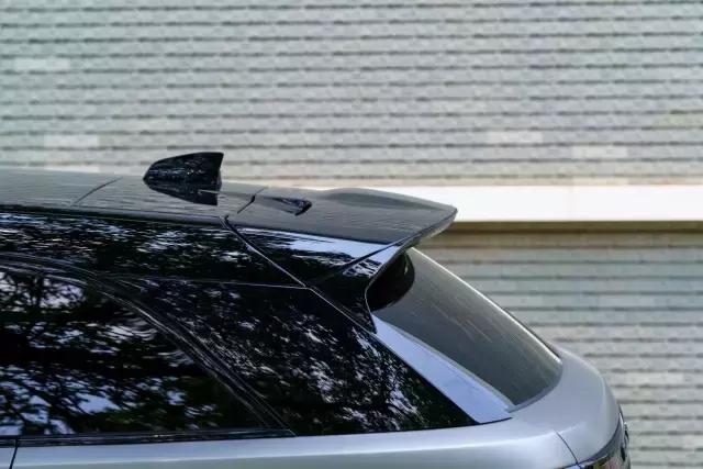 揽胜星脉进口该卖多少钱?70万到110万,贵了吗?