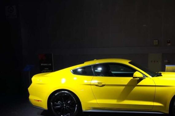 超值轿跑拉风逆袭 福特全新野马亮相 内饰科技感更强