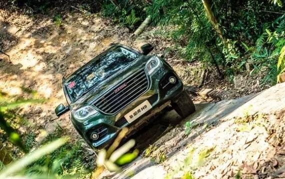 哈弗H9改款归来，在越野路况下，真的能“霸道”起来吗？