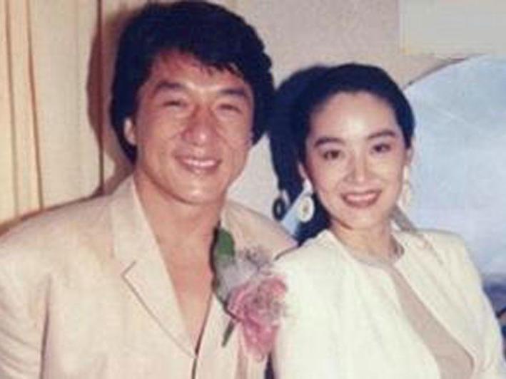 63岁气质犹存！曾拒绝成龙，高龄生子，毅然隐退（组图） - 1