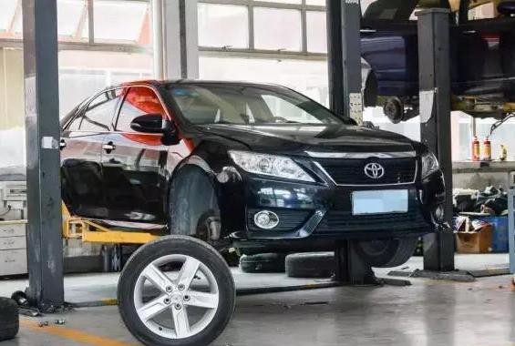 这台凯美瑞13万公里，底盘还犹如新车，难怪保值率高