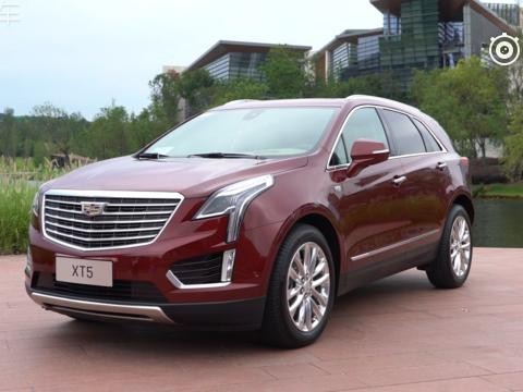 动力升级 油耗降低 凯迪拉克XT5轻混动SUV视频首测