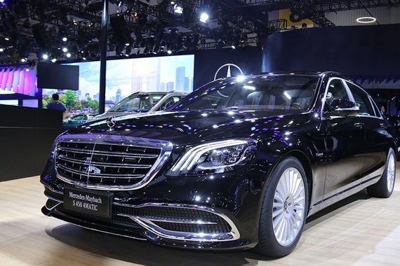 2017成都车展：奔驰迈巴赫S450正式发布