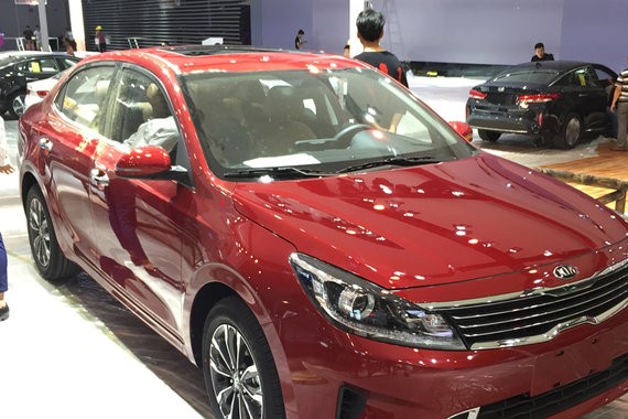 2017成都车展：起亚全新福瑞迪正式亮相