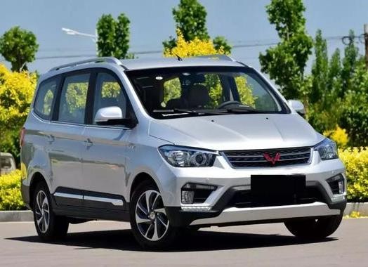 宝骏730与长安欧尚A800之间差了一个五菱宏光