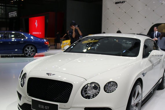 成都车展 欧陆GT V8 S 炫黑版正式发布