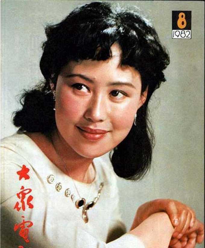 斯琴高娃几段破碎的婚姻实情 加入瑞士国籍是