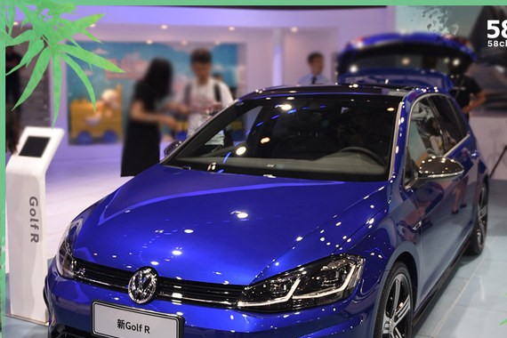 2017成都车展 大众新款高尔夫R实拍解析
