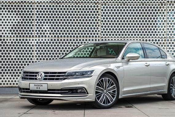 换标的奥迪A6L，NAPPA座椅，3.0T V6发动机 ！