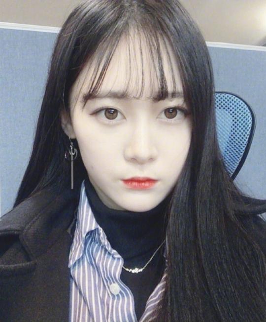 女生空气刘海图片 为你大展韩式甜美范儿