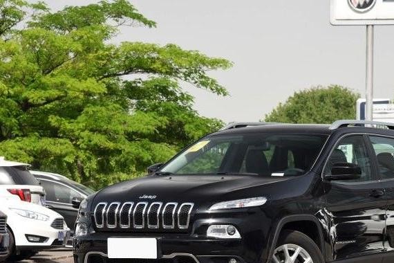 大家都闪开，这几款SUV要开始装X了！