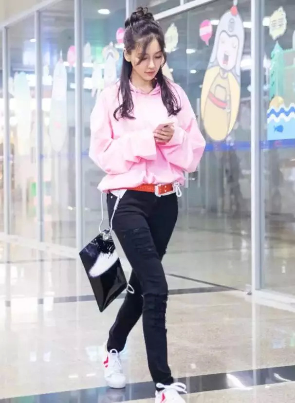 选错短裤有多可怕?看Angelababy腿上的肉就知