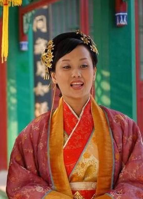 唐朝女人为啥喜欢袒胸装?除讨男人爱,还有2个