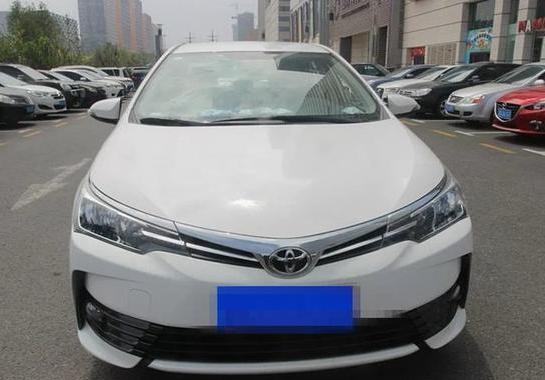 70后大叔喜提卡罗拉，用车后直呼是老百姓的车