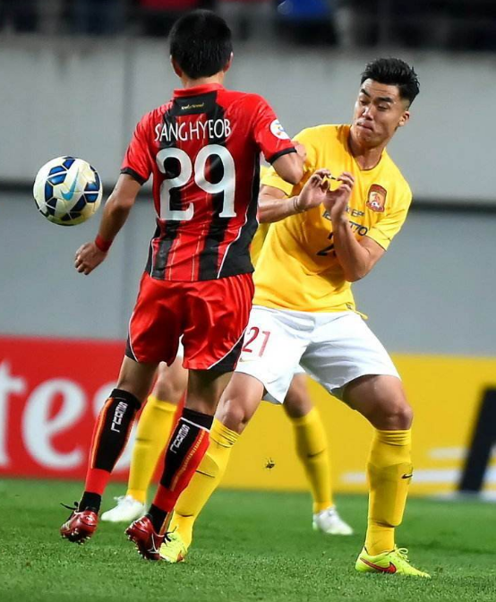 伊朗队炮轰韩国足球使盘外招,过往国足恒大也