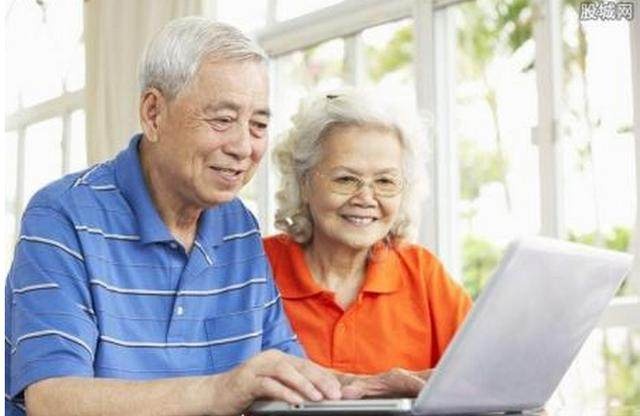 工龄30年和工龄35年的退休工资有区别吗？