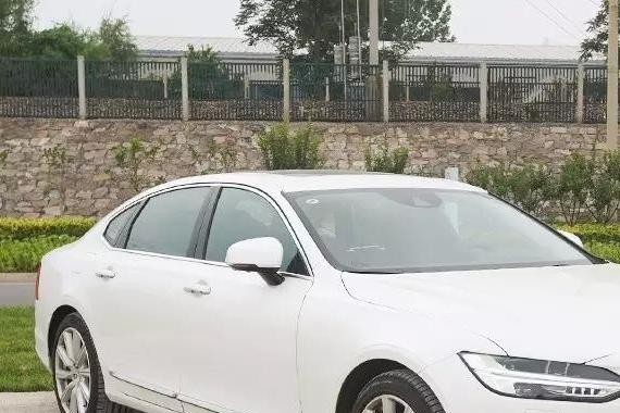 后排大无用处，国产S90L其实就是简单做个拉皮而已