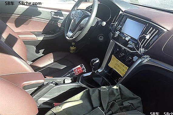 曝启辰新款T70X内饰谍照 有望年内上市